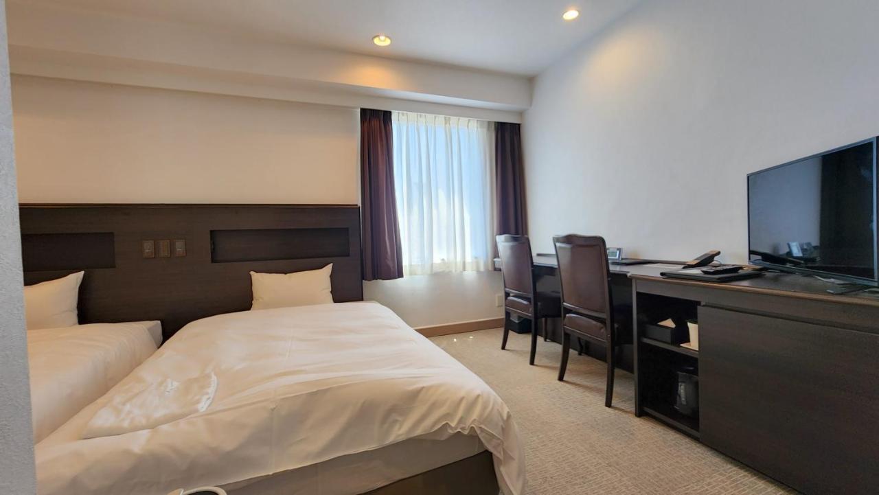 Platon Hotel יוקאיצ'י מראה חיצוני תמונה